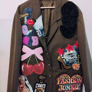 XL-2XL vintage, thrifted, dry cleaned & designed!